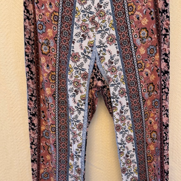 Floral Flare Pants with Red and Cream Accents - Picture 4 of 6